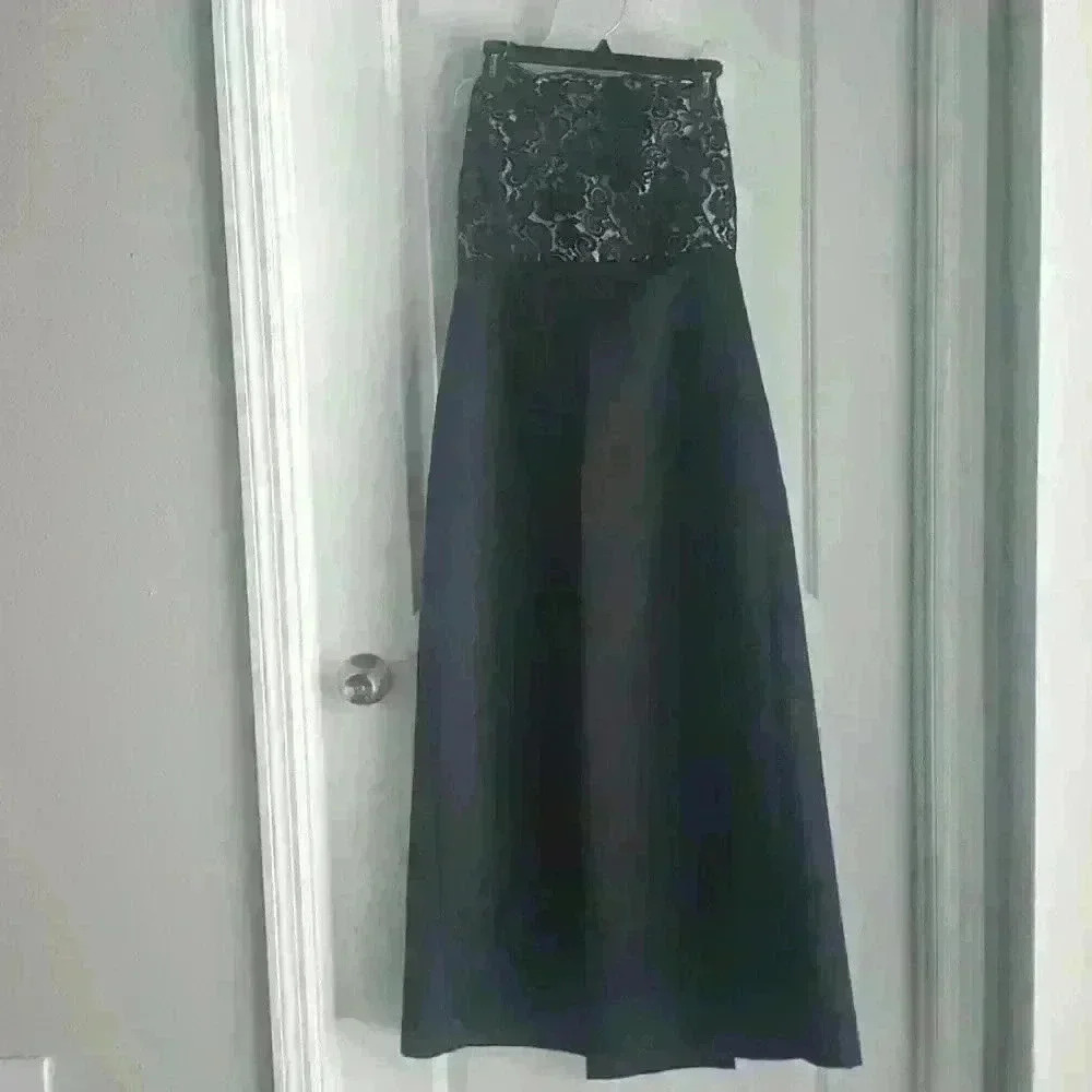 Ann Taylor gown. Sz 10.